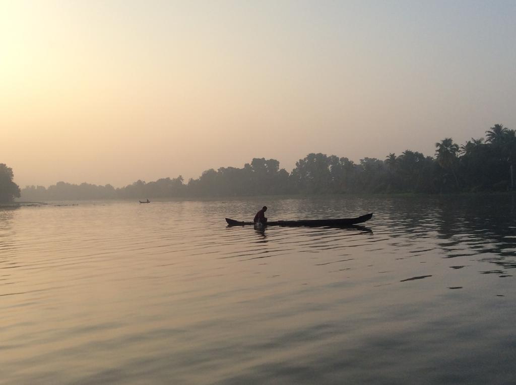 Ayana'S Homestay Alappuzha Εξωτερικό φωτογραφία