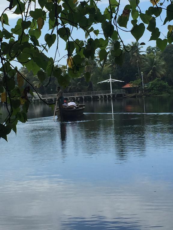 Ayana'S Homestay Alappuzha Εξωτερικό φωτογραφία