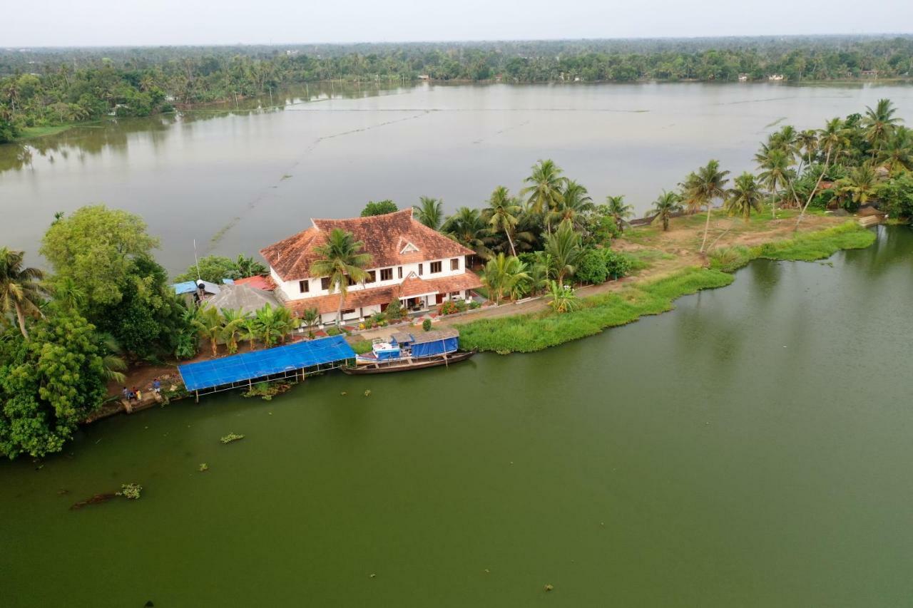 Ayana'S Homestay Alappuzha Εξωτερικό φωτογραφία